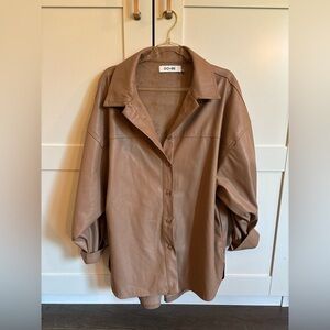DO+BE Camel Faux Leather Button-Up Size Medium Casual Chic Minimalist Luxe